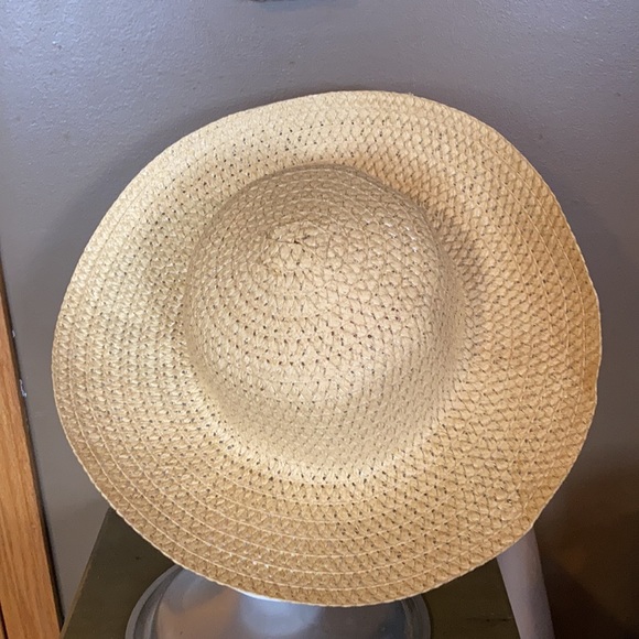 Max Grey straw floppy beach hat - Picture 4 of 7